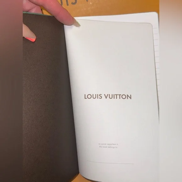 /traded/💯 Louis Vuitton Collector Jane Notebook MM "Come and Play with Me" - Picture 9 of 11